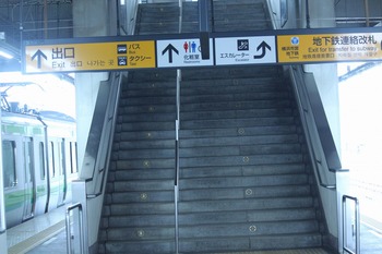 中山駅階段ｓ.jpg